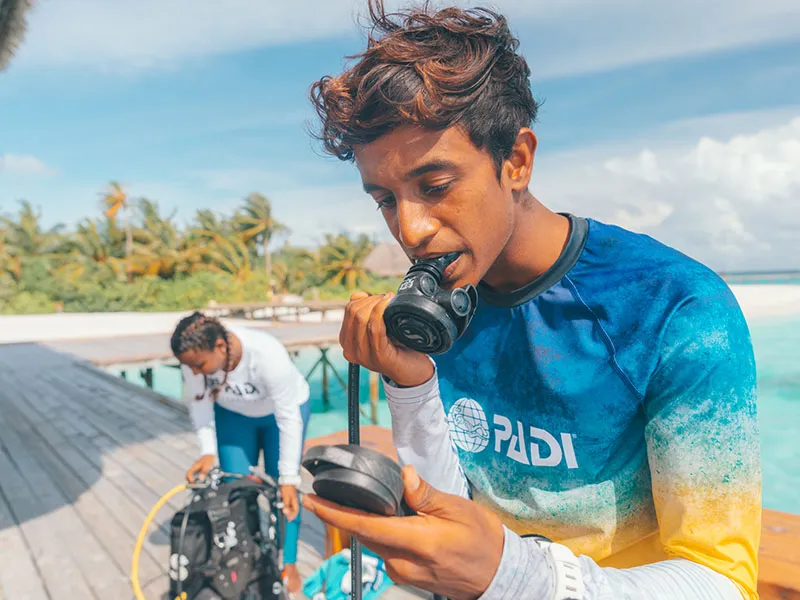 Hands-on modern scuba gear session